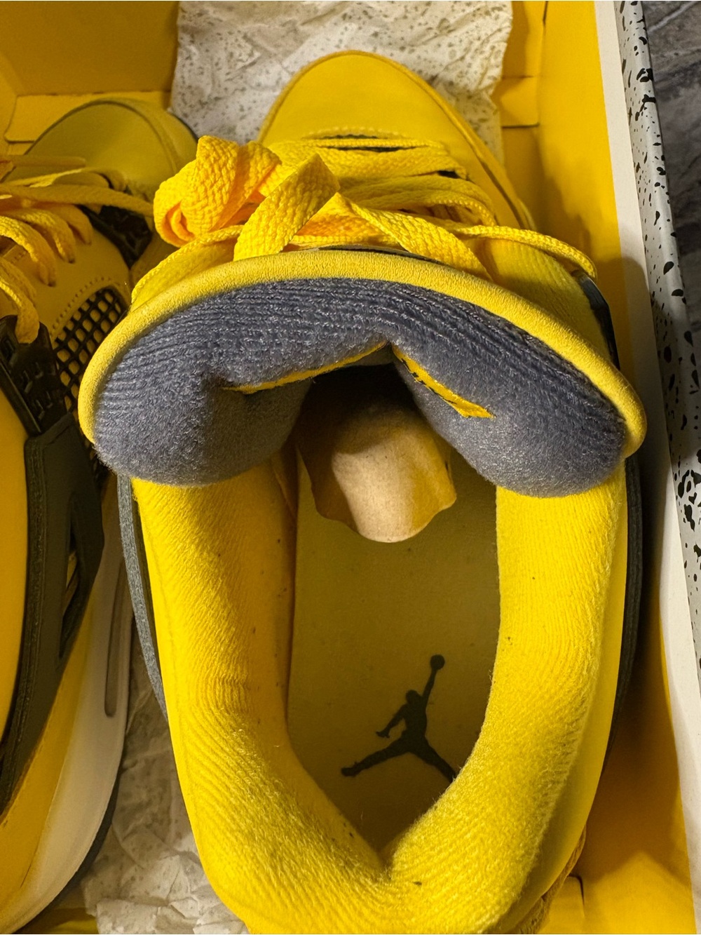 Air Jordan Retro 4 Mens “Lightning “ Yellow and Gray Sneakers size 10 - Picture 5 of 15